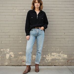 Vintage Levi’s Women’s Black Corduroy Quarter-Zip Shirt Size L